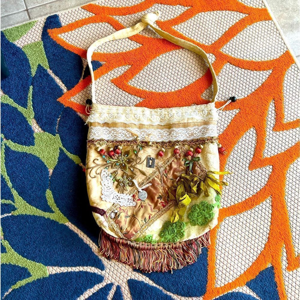 Fancy Purse, Lots of Pockets, Simplify